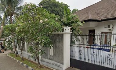 DIJUAL TANAH (Bonus Rumah) AREA ELITE JL. PATRA KUNINGAN JAKARTA SELATAN