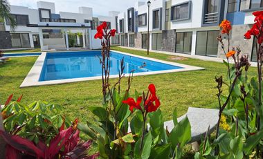 VENTA DE CASA RESIDENCIAL CON ALBERCA A 5 MINUTOS DE ZÓCALO EN EMILIANO ZAPATA