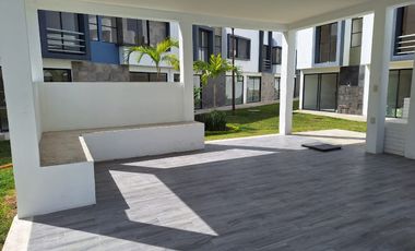 VENTA DE CASA RESIDENCIAL CON ALBERCA A 5 MINUTOS DE ZÓCALO EN EMILIANO ZAPATA
