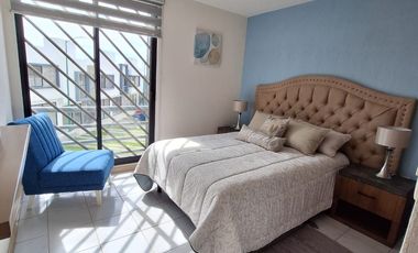 VENTA DE CASA RESIDENCIAL CON ALBERCA A 5 MINUTOS DE ZÓCALO EN EMILIANO ZAPATA