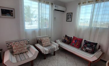 En alquiler espectacular casa esquinera full amoblada en Ciudad Punta Carnero, Salinas Ecuador