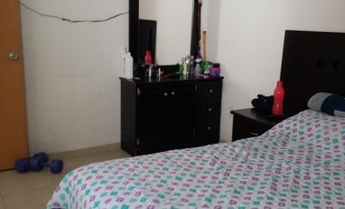 BONITA CASA DE UN PISO