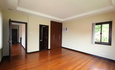 4-Bedroom Semi-Furnished House with Pool in Maria Luisa For Rent