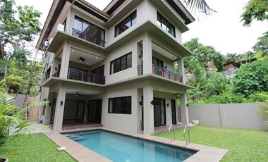 4-Bedroom Semi-Furnished House with Pool in Maria Luisa For Rent