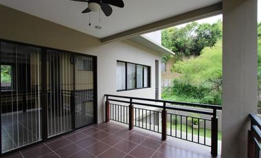 4-Bedroom Semi-Furnished House with Pool in Maria Luisa For Rent