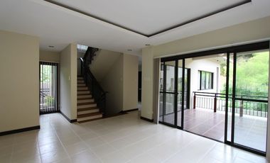 4-Bedroom Semi-Furnished House with Pool in Maria Luisa For Rent