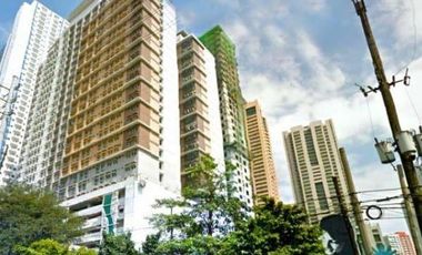 METRO MANILA High End Condo Modern Minimialist Condo near Hotel Mall Resturants and Airport Hospital School Office  HIGH END BUT AFFORDABLE CONDO IN S