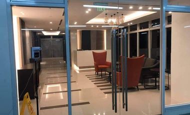 METRO MANILA High End Condo Modern Minimialist Condo near Hotel Mall Resturants and Airport Hospital School Office  HIGH END BUT AFFORDABLE CONDO IN S