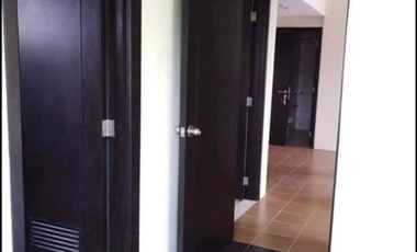 METRO MANILA High End Condo Modern Minimialist Condo near Hotel Mall Resturants and Airport Hospital School Office  HIGH END BUT AFFORDABLE CONDO IN S