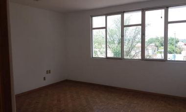 Rento Edificio para oficinas muy cerca de la Plaza Carrillo en Morelia