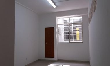 Rento Edificio para oficinas muy cerca de la Plaza Carrillo en Morelia