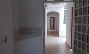 Rento Edificio para oficinas muy cerca de la Plaza Carrillo en Morelia