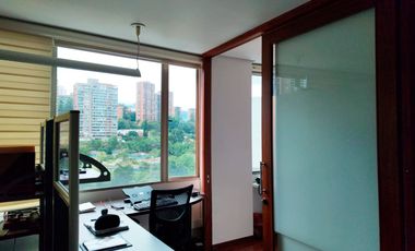 PR17057 Oficina en venta en el sector El Tesoro, Medellin