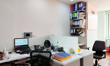 PR17057 Oficina en venta en el sector El Tesoro, Medellin