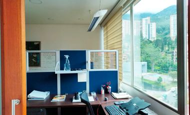 PR17057 Oficina en venta en el sector El Tesoro, Medellin