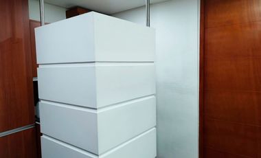 PR17057 Oficina en venta en el sector El Tesoro, Medellin