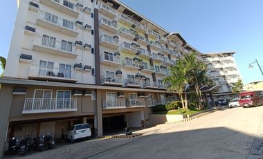 1BR Condo Unit w/ Balcony is just 5 minutes from the Airport