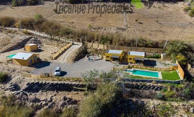 Terreno con cabañas amobladas para turistas y piscina, Valle del Elqui. $210 millones