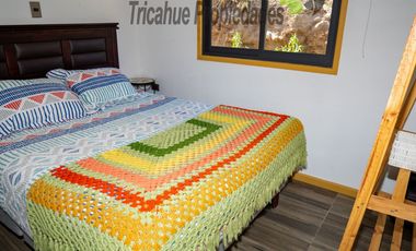 Terreno con cabañas amobladas para turistas y piscina, Valle del Elqui. $210 millones