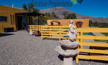 Terreno con cabañas amobladas para turistas y piscina, Valle del Elqui. $210 millones
