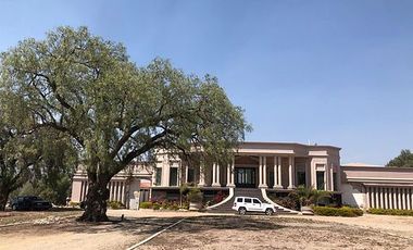 HACIENDA EN SAN AGUSTÍN TLAXIACA