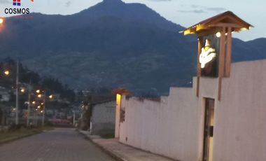 Casa con terreno de venta en Otavalo sector Ilumán, 1500 m2