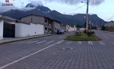 Casa con terreno de venta en Otavalo sector Ilumán, 1500 m2