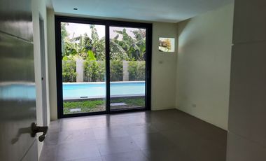 5 Bedroom house for sale in Ayala, Alabang