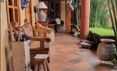 CASA EN PATZCUARO EN CENTRO HISTORICO CON 8 RECAMARAS