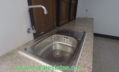 Very lovey townhome for sell in Sarapee area sell with tenant