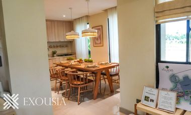 4 BEDROOM SINGLE ATTACHED UNIT LOCATED IN THE VILLAGES AT LIPA