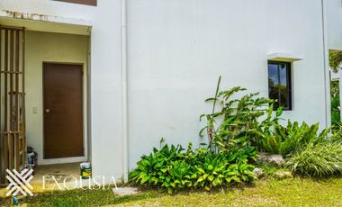 4 BEDROOM SINGLE ATTACHED UNIT LOCATED IN THE VILLAGES AT LIPA