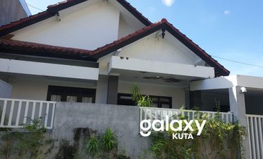 DISEWAKAN RUMAH MODERN MINIMALIS PERUM PESONA WISATA DENPASAR, BALI