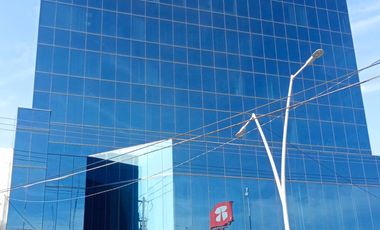 renta local planta baja edificio de cristal torre 1370 Irapuato, Gto.