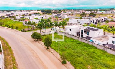 Terreno Comercial En Venta Estratégico Para Tu Negocio en Entrada de Machala