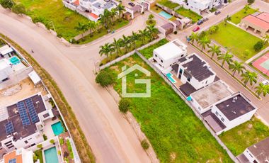 Terreno Comercial En Venta Estratégico Para Tu Negocio en Entrada de Machala