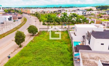 Terreno Comercial En Venta Estratégico Para Tu Negocio en Entrada de Machala