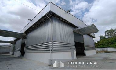 Factory or Warehouse 2,304 sqm for SALE at Surasak, Si Racha, Chon Buri/ 泰国仓库/工厂，出租/出售 (Property ID: AT1027S)