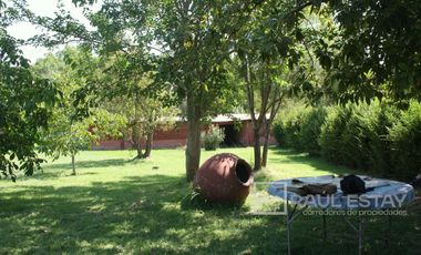 Vendemos amplio terreno con casa antigua bien conservada