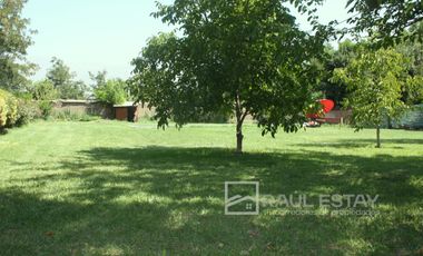 Vendemos amplio terreno con casa antigua bien conservada