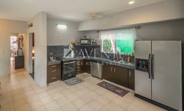 Casa disponible en Campestre Residencial en Cancún, Quintana Roo.