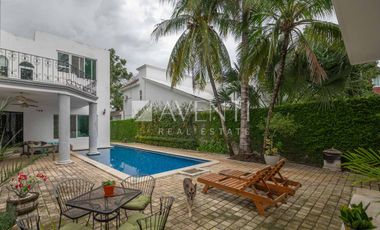 Casa disponible en Campestre Residencial en Cancún, Quintana Roo.