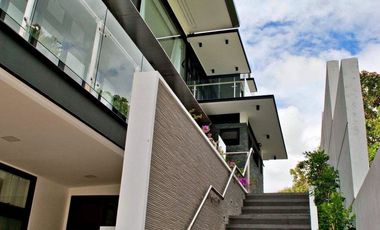 5 Bedroom House in Ayala Westgrove Heights Inchican Silang Cavite near Nuvali
