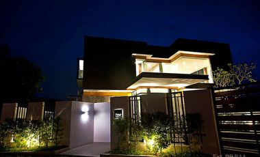 5 Bedroom House in Ayala Westgrove Heights Inchican Silang Cavite near Nuvali
