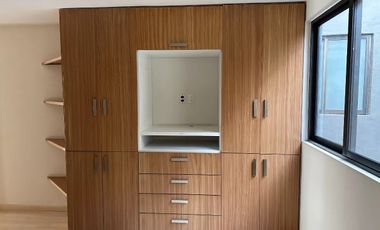 YACATAS VENDE BONITO Y AMPLIO PENTHOUSE CON BALCÓN