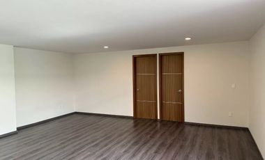 YACATAS VENDE BONITO Y AMPLIO PENTHOUSE CON BALCÓN