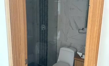 YACATAS VENDE BONITO Y AMPLIO PENTHOUSE CON BALCÓN