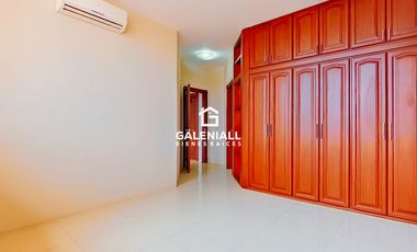 Casa de 5 habitaciones en Venta en La Carolina, Machala