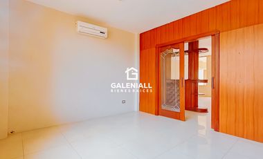 Casa de 5 habitaciones en Venta en La Carolina, Machala