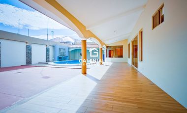 Casa de 5 habitaciones en Venta en La Carolina, Machala